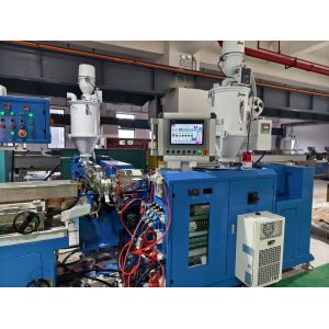 TPE PP Wiper Profile Screw Extruder Extrusion Machine High Capacity
