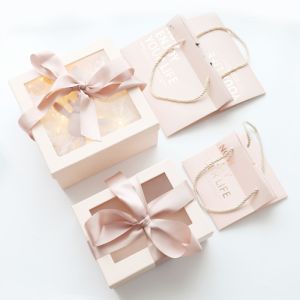 20*12cm Cardboard Flower Presentation Boxes With Lids UV Varnish