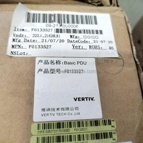 PDU F0133527 Basic Rack 1P Single Phase Power Distribution Unit with 220V 40A 16A Input