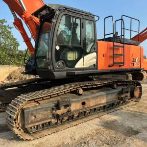 Max Digging Radius 570mm Used Hitachi Excavator Manufactured in 2017