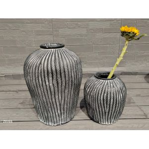 5-6 Years Outdoor Life Time Fiber Clay Planter For Customed Modern Style