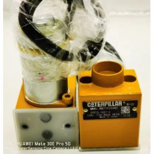 Komatsu Plunger Pump Solenoid Valve, PC200-8/PC300-8 702-21-57400 320B/C