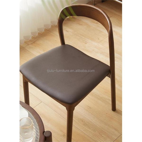NO Folded Nordic Solid Wood Dining Chair for Modern Restaurant Experience