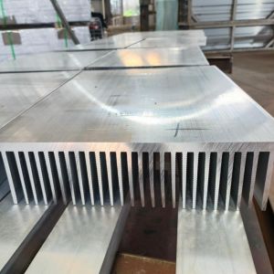 400mm Cusomized Extruded Aluminium Heatsink Profile Extra-Large Radiator
