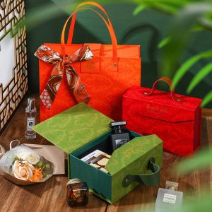 Lovely Carrying Paperboard Birthday Gift Box Rectangle Shape