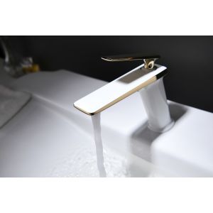 T&F Bathroom Basin Faucets , Chrome Brass Single Hole Basin Mixer Tap