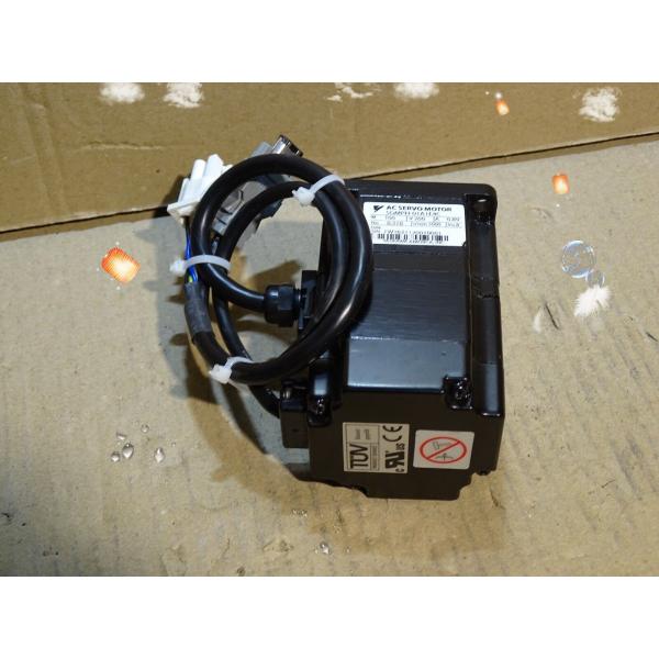 Yaskawa SGMPH-01AA4E1 AC SERVO MOTOR 100W 3000RPM 200V 0.89A NEW