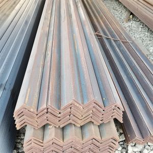 China ±1% Tolerance 6m-12m Length Thick Steel Right Angle Equal Angles Z Shape Steel Angle Iron for Metalworking Applications on sale