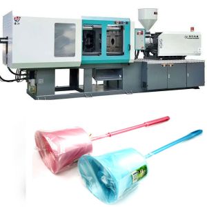 High Speed Variable Pump Injection Molding Machine With 700 Mm Mold Opening