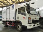 Refrigerated Box Truck With Frp Insulation Panels , Refrigerated Truck Loads