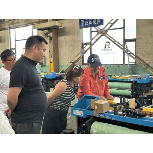 Quick Setup AG130B Metal Wire Mesh Loom Machine Full CNC Light Duty