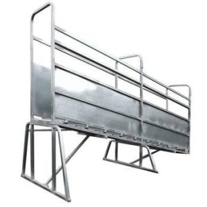 Adjustable Galvanized Cattle Chute Loading Ramp