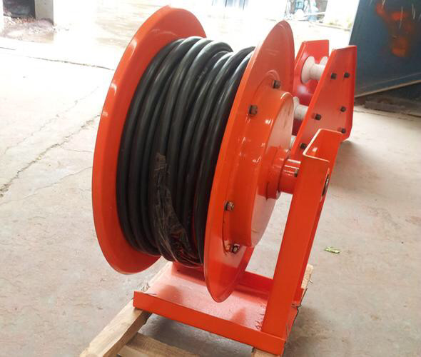 Quality Hydraulic Spooling Device Winch For Extreme Temperature Environments And Durability for sale