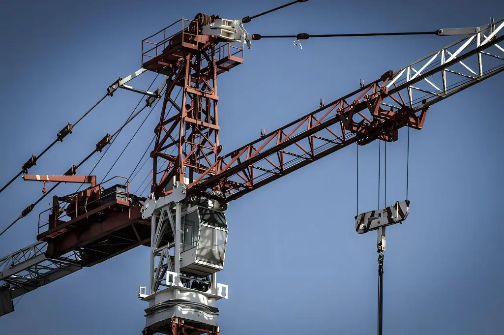 Hot Sale The Second Used Zoomlion High Quality Good Price Construction Building 7030 16 Ton Tower Crane with CE