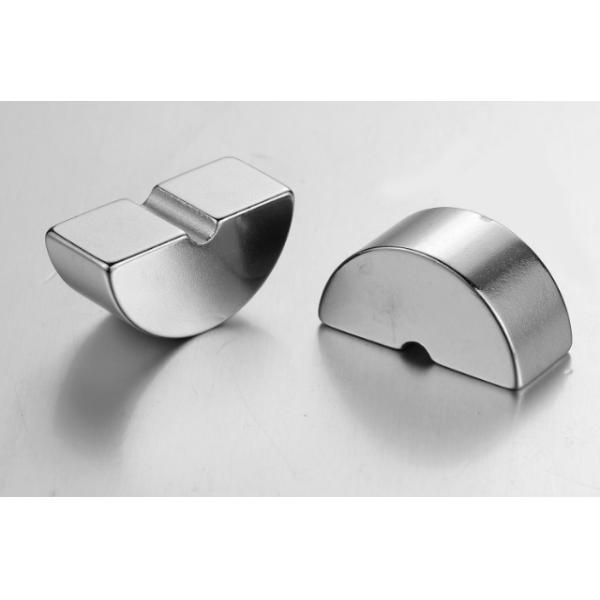 Silver Small Rare Earth Magnet , N52 Strong Cube Magnets 15 X 8mm