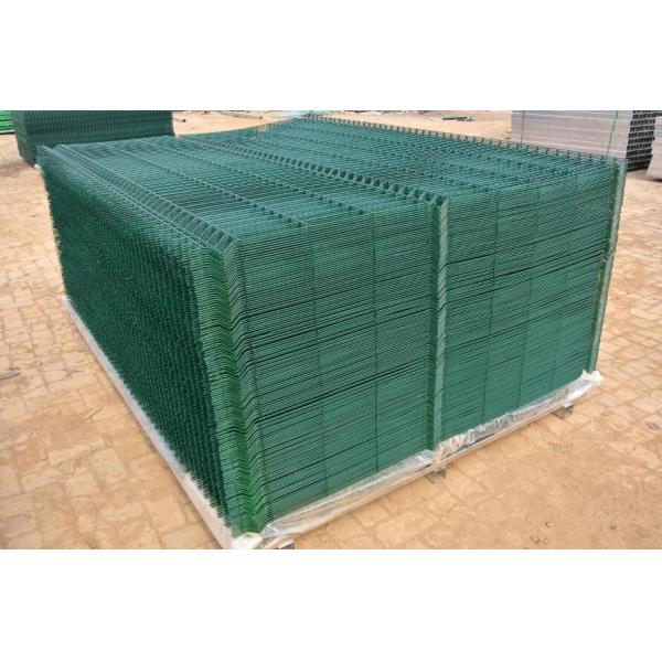1.8 M High 3d Curved Metal Welded Steel Iron Wire Mesh Fencing