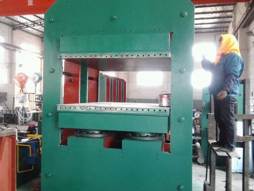 Quality Automatic Rubber Vulcanizing Press Machine With PLC Control System for sale