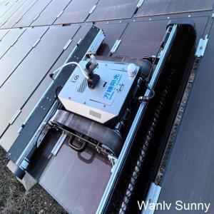 Solar Panel Cleaning Device with Ai Navigation System and Cold Water Cleaning
