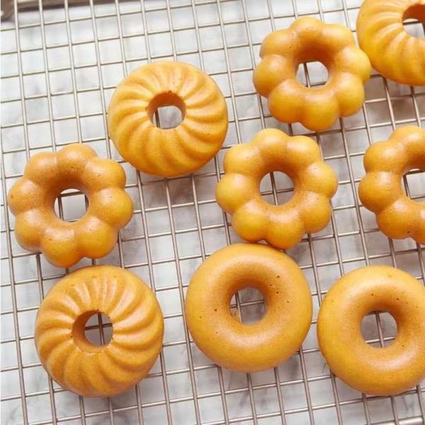 Non-Stick Cartoon Donut Cake Mold for Creative Baking kitchen