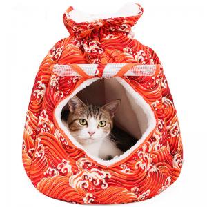 China Warm Cat Litter Cat Sleeping Bed With Shoulder Strap 580g on sale