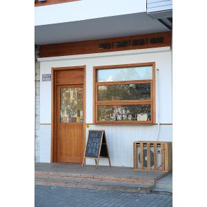 Compact Folding Window Innovation Maximizing Wall Efficiency in Micro-Dwellings