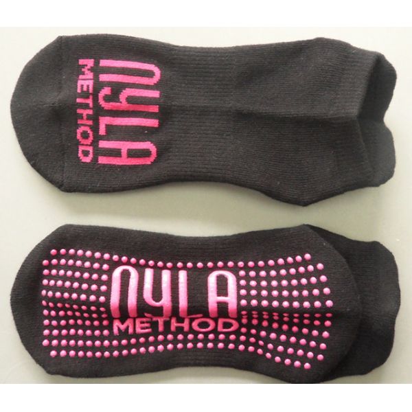 Soft Fabric Yoga Grip Socks Standard Thickness Avoid Injuries Average Size Fit All