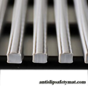 Open Grid Swimming Pool Anti Slip Mats 1.3CM UV Resistance