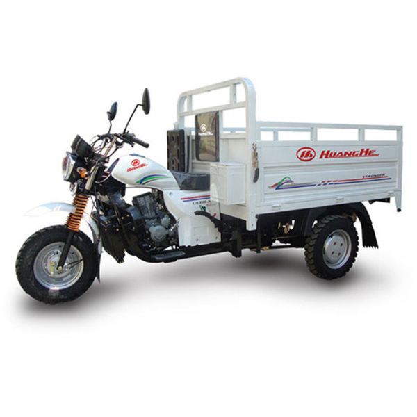Quality Light Loader China Three Wheeler Tricycle With Cargo Box 1.7*1.25m White for sale