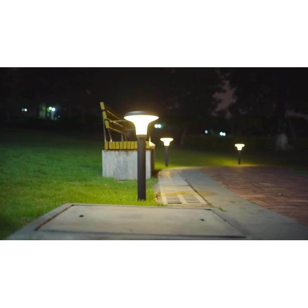 IP65 Outdoor Decorative Lantern Stone Gate Solar Pillar Light with Dimmer Support