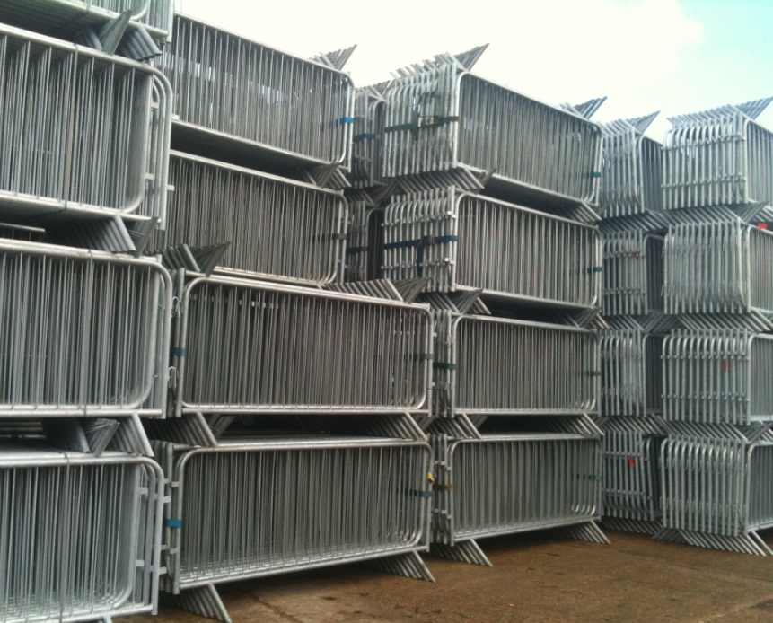 3.75ft x6.5ft crowd control barriers American Standard