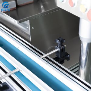 45pcs/Min 100ml Concealer Cream Cosmetic Filling Machine With Nozzle Lifting