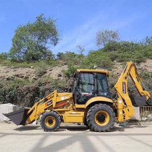 Construction Works Carraro Axles Backhoe Loader With Variable Attachments