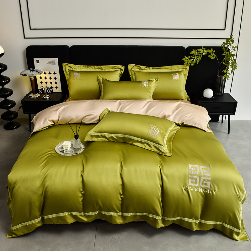 Simple Style Customized Luxury Embroidered Designer Bedding Sets with Customized