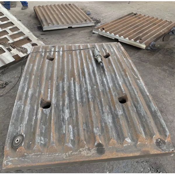 High Manganese Casting Mn18Cr2 Replacement Jaw Crusher Wear Plates