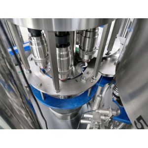 Automatic Industrial Plastic Bottle Filling And Sealing Machine For Drinking