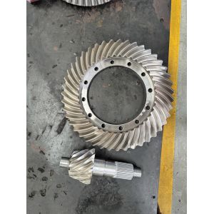 Wholesale Ruida High Precision Spiral Bevel Gear for Crusher Reducers from china suppliers