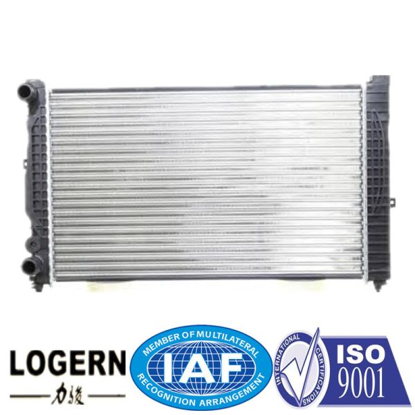 8d121 251 Bh/4b0 121 251 G Auto Aluminum Radiator For Audi A4/S4 96-01 Passat 98