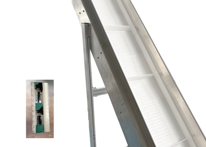 Flash Scrap Handling Inclined Conveyor With Metal Detector