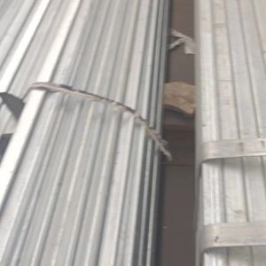 China Galvanized Galvanized Rectangular Pipe With Small Flowers Surface Customization on sale China Galvanized Galvanized Rectangular Pipe With Small Flowers Surface Customization on sale