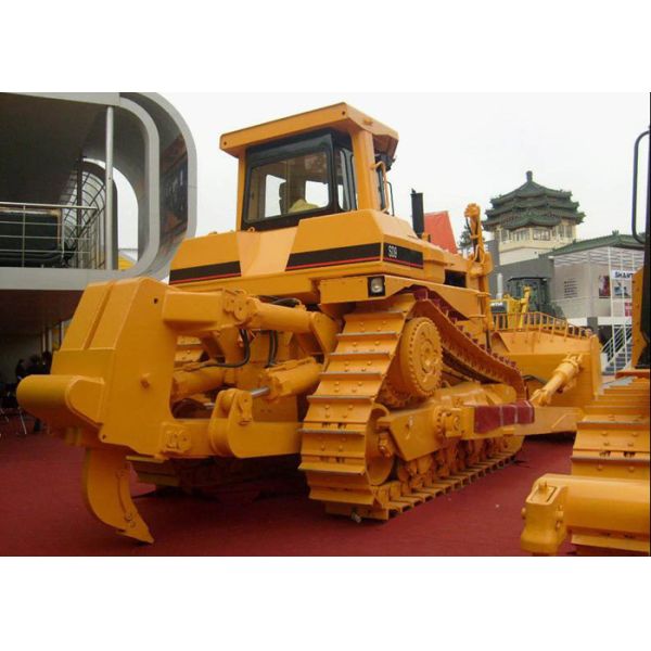 Soil Stone Construction Big Crawler Bulldozer with Pilot Hydraulic Controlling Blade Operation