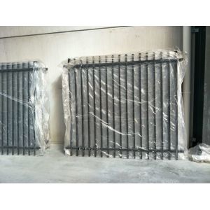 2 Rails Top And Bottom Flush Upright Rails Powder Coated Pool Fencing Panels