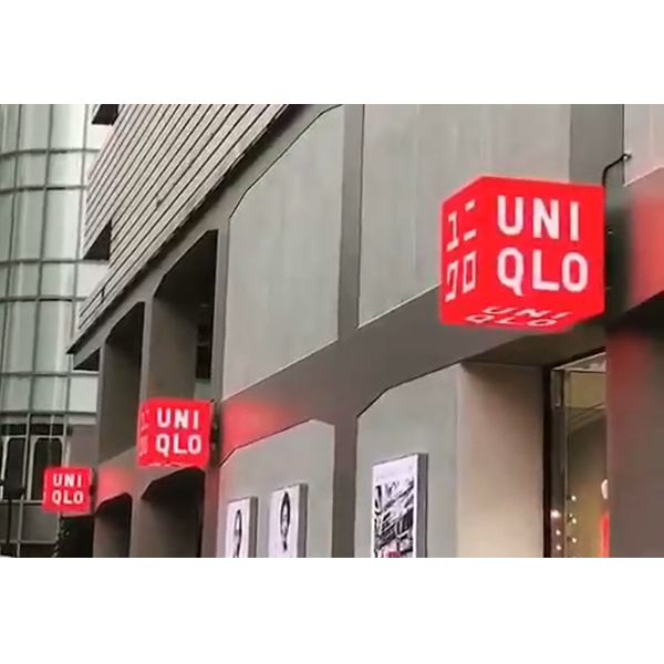 Indoor P2.5 Full Color SMD2121 High Brightness 4 Side Seamless Magic Cube LED