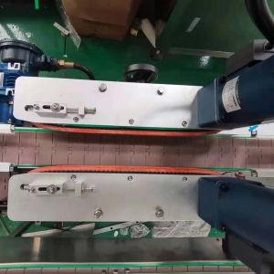 Automatic High Speed Oil Bottle Cap Pressing Capping Machine With PLC Control