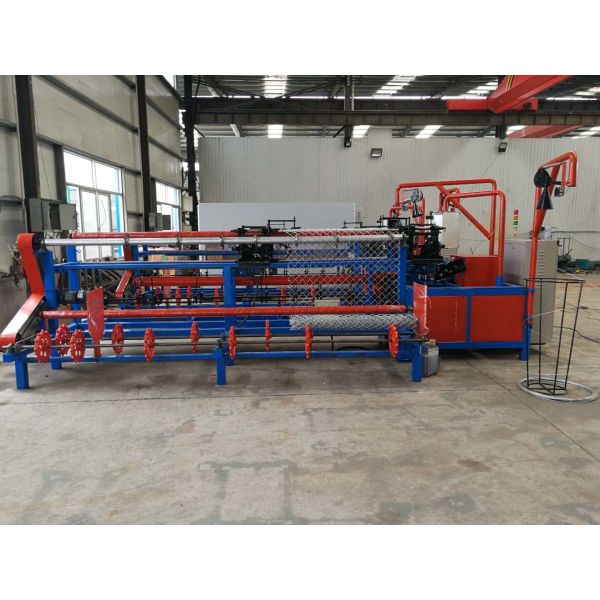 Quality High Capacity Chain Link Fence Machine For Playground Protection for sale