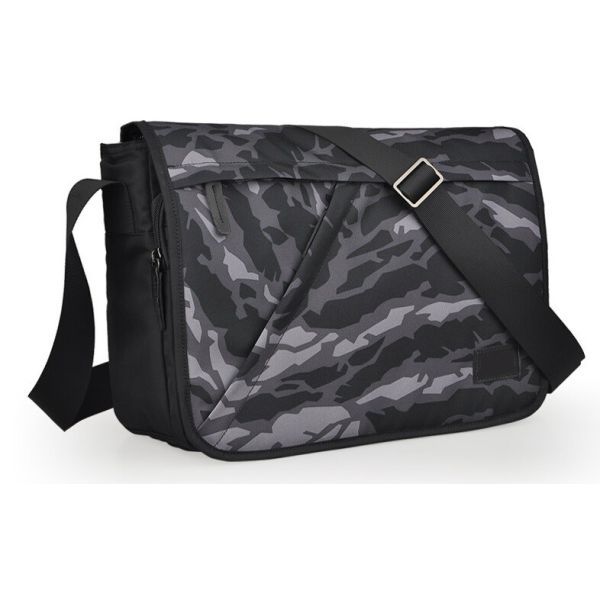 Customized Blue Nylon Travel Messenger Bag With Lots Of Pockets 32*23.5*9 Cm