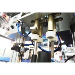 30-40bottles/Min High Efficiency Dropper Head Semi-Auto Capping for Glass