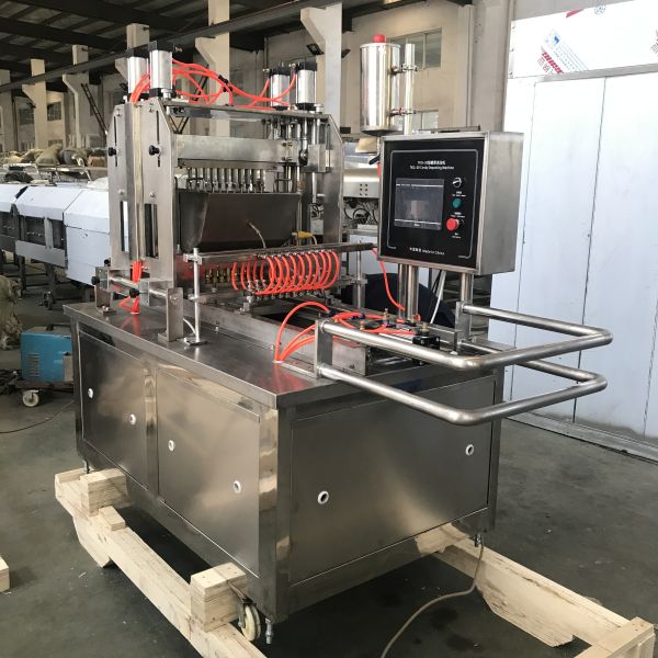 Automatic Manual Candy Machine Soft Chewy Gummy Jelly Hard Candy Maker for Sugar Production