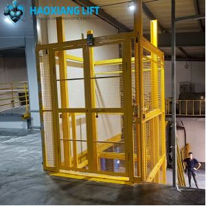 Wholesale Vertical Hydraulic Freight Elevator - 6M Lift &amp; 1Tons Capacity - Easy Control Fixed Platform from china suppliers