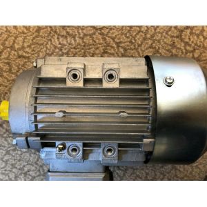 LENZE MDERAXX-080-13J Rated current 1.5A Industrial Servo Drives