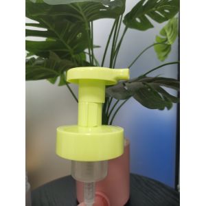 Non Greasy Moisturizing 500ml PET Body Lotion Pump Dye Free With Free Sample